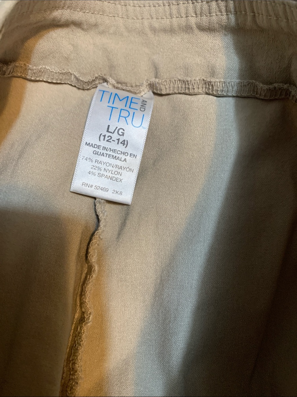 Time and Tru Neutral Tan Pull-On Capri Pants size large - Picture 2 of 3